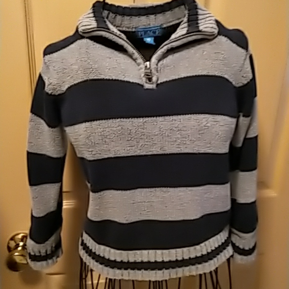 Childrens Place boys sweater pull over XS 4